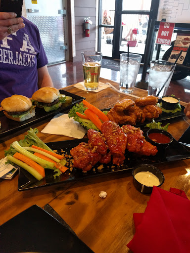 Pub «Twisted Spigot Pub and Eatery», reviews and photos, 411 University Ave Suite 100, Lubbock, TX 79401, USA