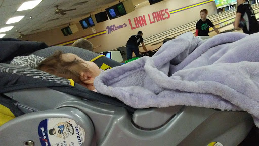 Bowling Alley «Linn Lanes Bowling Center», reviews and photos, 2250 S Main Rd, Lebanon, OR 97355, USA