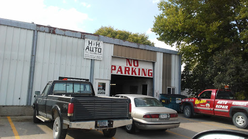 H & H Auto in Tipton, Iowa