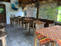 Atmosphère du Restaurant O' Vivier à Grand-Bourg - n°13