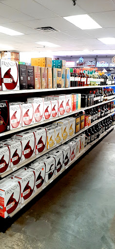 Wine Store «Grattidge Liquor Store», reviews and photos, 2069 SE 29th St, Topeka, KS 66605, USA