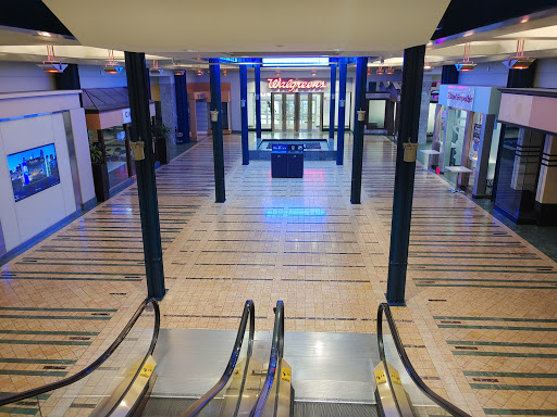 Shopping Mall «Gaviidae Common», reviews and photos, 651 Nicollet Mall #125, Minneapolis, MN 55402, USA