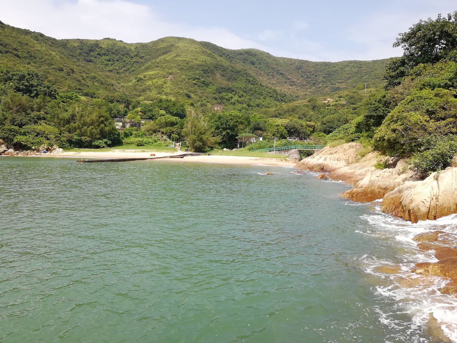 Foto di Tso Wan Pier con molto pulito livello di pulizia