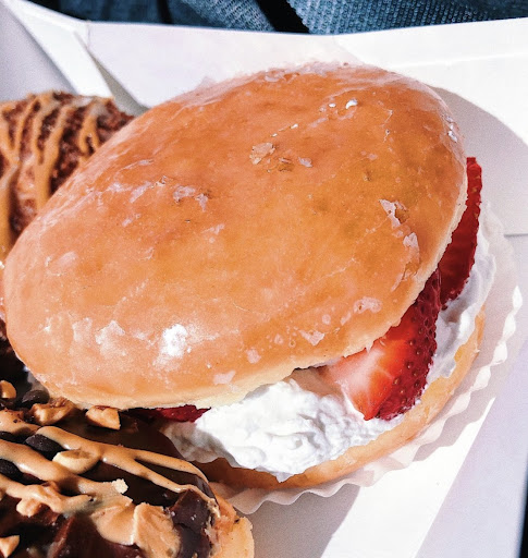 Donut Shop «Bakers Donuts», reviews and photos, 5027 Fruitridge Rd, Sacramento, CA 95820, USA