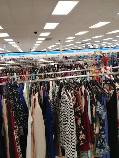 Clothing Store «Ross Dress for Less», reviews and photos, 933 Ann St, Montgomery, AL 36107, USA