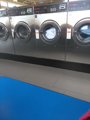 Laundromat «Washland Laundromat», reviews and photos, 3101 Western Branch Blvd, Chesapeake, VA 23321, USA