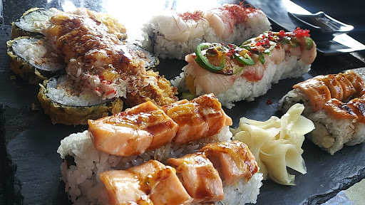 Soy's Sushi Bar & Grill