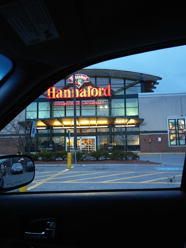 Grocery Store «Hannaford Supermarket», reviews and photos, 777 Rogers St, Lowell, MA 01852, USA