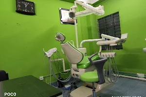 Khandaker Dental Care/খন্দকার ডেন্টাল কেয়ার image