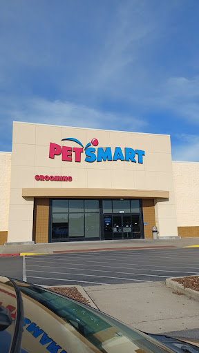 Pet Supply Store «PetSmart», reviews and photos, 2300 Gary Farm Blvd #600, Bowling Green, KY 42104, USA
