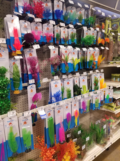 Pet Supply Store «PetSmart», reviews and photos, 2216 E Springs Dr, Madison, WI 53704, USA