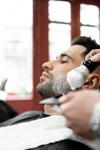 DowntownBros' Barber Salon - Borbély