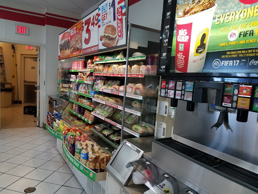 Convenience Store «7-Eleven», reviews and photos, 799 W Northwest Hwy, Palatine, IL 60067, USA