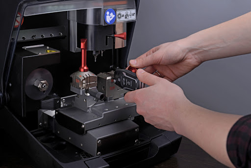 Locksmith «LLA locksmith services», reviews and photos, 7521 Edinger Ave apt 3223, Huntington Beach, CA 92647, USA