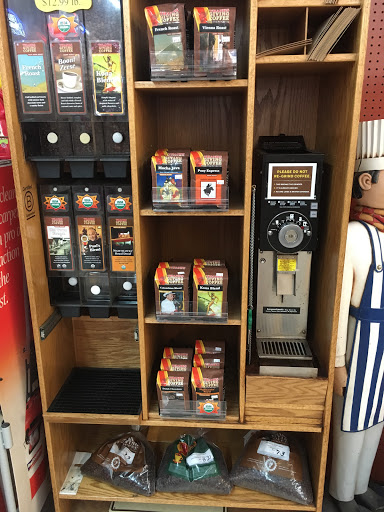 Grocery Store «Anderson Valley Mkt & Liquor», reviews and photos, 14175 CA-128, Boonville, CA 95415, USA