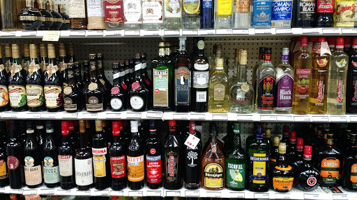 Liquor Store «Liquor City Uncorked», reviews and photos, 501 Crescent Ave, Covington, KY 41011, USA