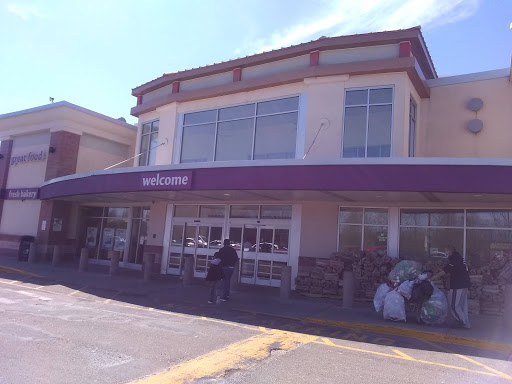 Supermarket «Super Stop & Shop», reviews and photos, 932 N Montello St, Brockton, MA 02301, USA