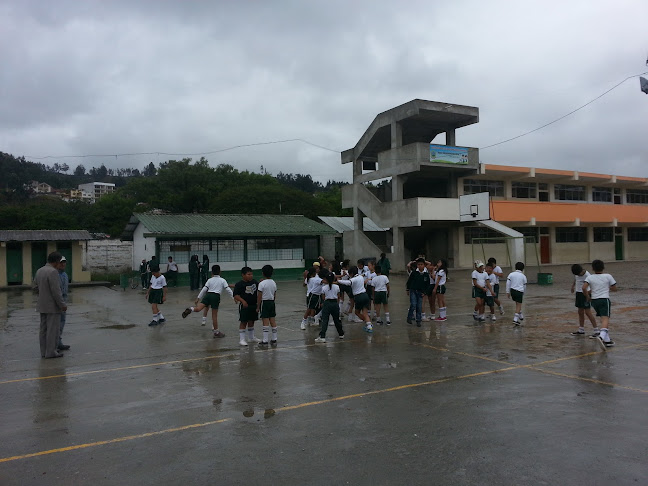 Opiniones de Escuela Jose Ingenieros en Loja - Escuela