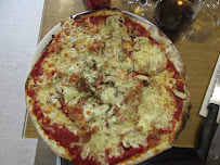 Pizza du La Pizzeria du Vieux Lavoir à Sernhac - n°3