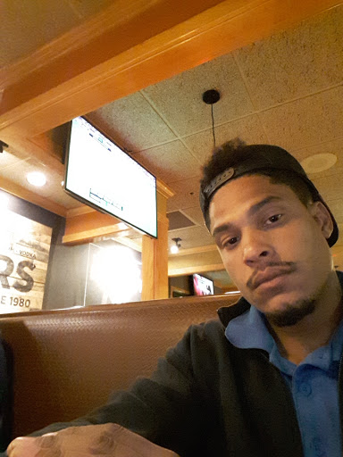Applebees Grill Bar image
