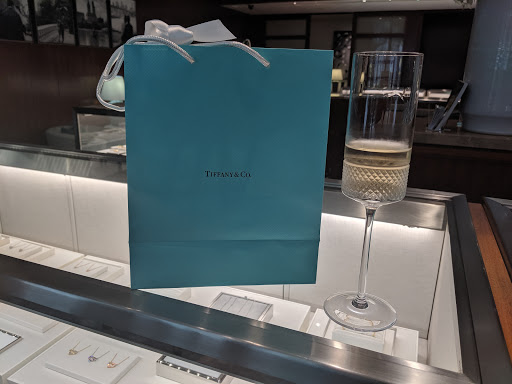 Jewelry Store «Tiffany & Co.», reviews and photos, 342 San Lorenzo Ave, Coral Gables, FL 33146, USA