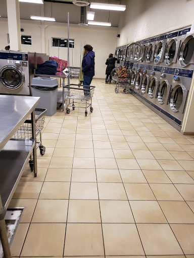 Laundromat «Metro Laundromat», reviews and photos, 1400 Rhode Island Ave NE, Washington, DC 20018, USA