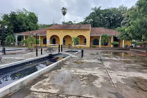 Parque Principal De Apulo image