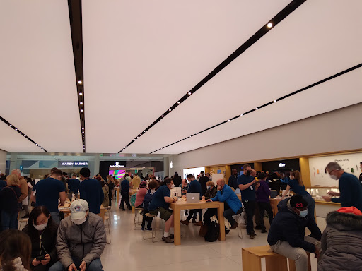 Computer Store «Apple Mall of America», reviews and photos, 132 South Avenue, Bloomington, MN 55425, USA