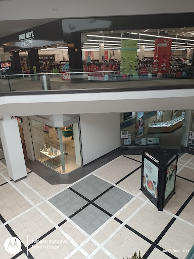 Shopping Mall «Quaker Bridge Mall», reviews and photos, 3320 Brunswick Pike, Lawrenceville, NJ 08648, USA