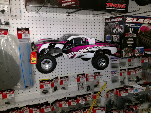 Craft Store «Cobblestone Crafts & Hobbies», reviews and photos, 367 E Lakewood Blvd, Holland, MI 49424, USA