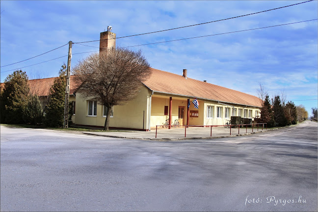 Nikosz Beloiannisz Általános Iskola és Óvoda