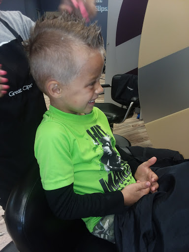 Hair Salon «Great Clips», reviews and photos, 232 E Glenwood Ave, Smyrna, DE 19977, USA