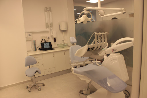 Clínica Dental Dra.Zafra en Barberà del Vallès, Barcelona