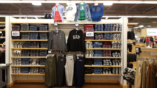 Clothing Store «Gap Outlet», reviews and photos, 100 Premium Outlets Blvd #100, Hagerstown, MD 21740, USA