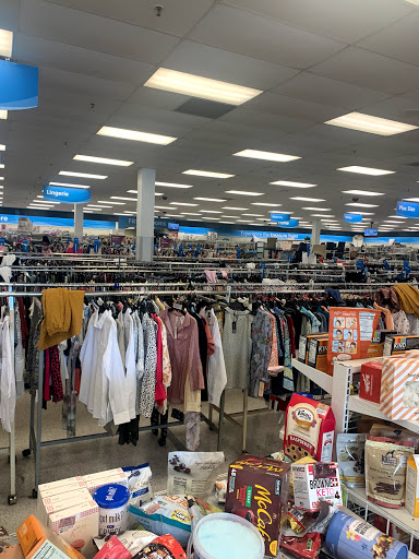 Clothing Store «Ross Dress for Less», reviews and photos, 13855 Outlet Dr, Silver Spring, MD 20904, USA