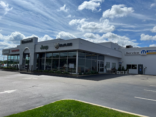 Car Dealer «Elmwood Chrysler Dodge Jeep Ram», reviews and photos, 625 Taunton Ave, East Providence, RI 02914, USA