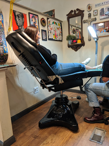 Tattoo Shop «Gypsy Tattoo Parlor», reviews and photos, 4061 Penn Ave, Pittsburgh, PA 15224, USA