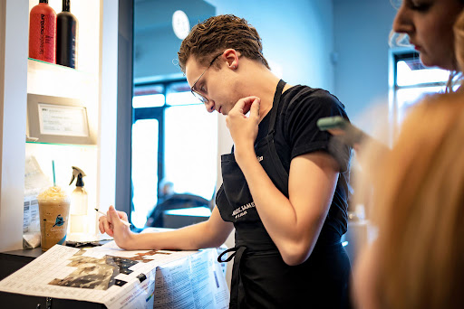 Hair Salon «Fantastic Sams Cut & Color», reviews and photos, 15594 Pilot Knob Rd #500, Apple Valley, MN 55124, USA