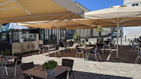 Atmosphère du Restaurant de fruits de mer Cap Nell Restaurant à Rochefort - n°20