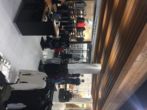 Shoe Store «Shoe Palace», reviews and photos, 239 Los Cerritos Center Suite 114, Cerritos, CA 90703, USA