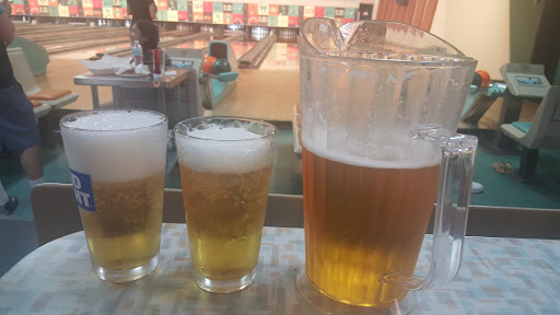 Bowling Alley «Holiday Bowling Center & Sports Bar», reviews and photos, 106 E Pembroke Rd, Hallandale Beach, FL 33009, USA