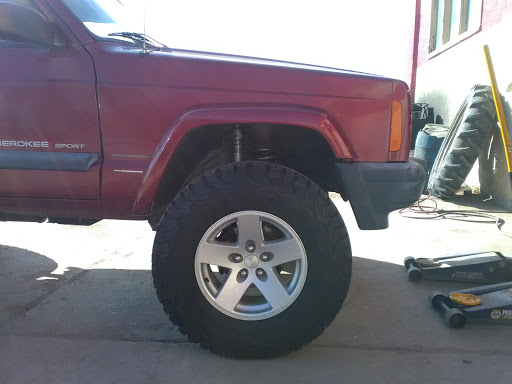 Auto Repair Shop «Discount Tire & Service of Greeley», reviews and photos, 120 18th St, Greeley, CO 80631, USA