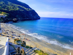 Foto di Spiaggia di Ermones area parzialmente alberghiera
