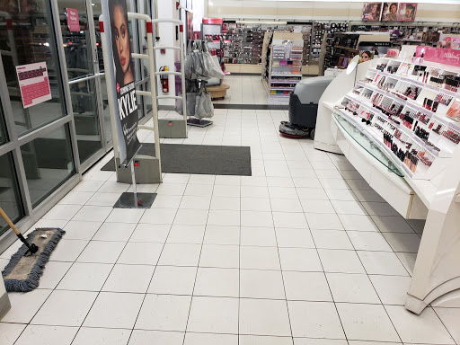 Hair Salon «Ulta Beauty», reviews and photos, 5481 Touhy Ave, Skokie, IL 60077, USA