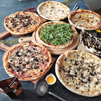 Plats et boissons du Pizzeria Pizza le nomade à Ferney-Voltaire - n°1