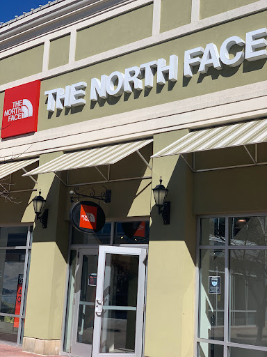 Clothing Store «The North Face Outlet», reviews and photos, 1155 Buck Creek Rd, Simpsonville, KY 40067, USA