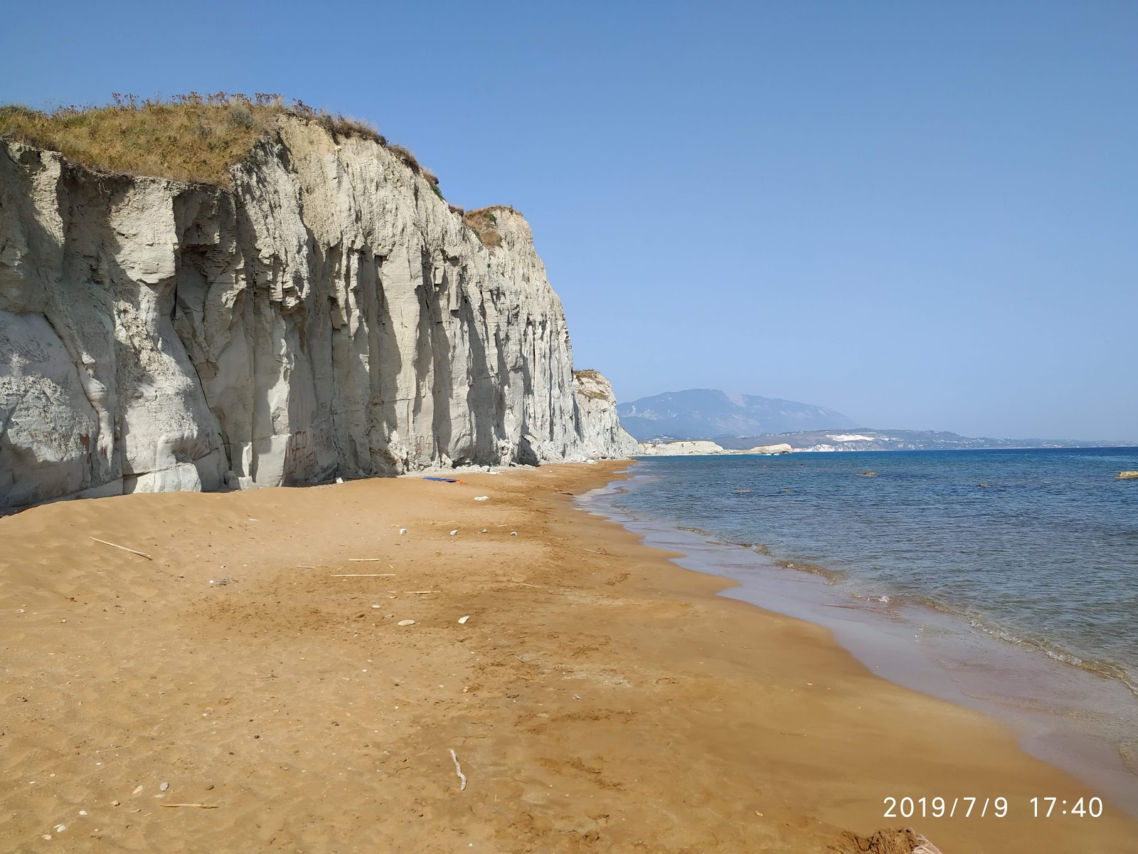 Foto van Mania beach gelegen in een natuurlijk gebied