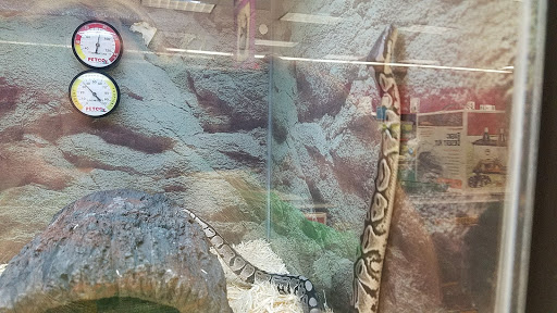 Pet Supply Store «Petco Animal Supplies», reviews and photos, 7721 Mentor Ave, Mentor, OH 44060, USA