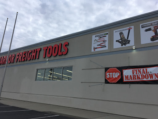 Hardware Store «Harbor Freight Tools», reviews and photos, 20 Carmans Rd, Massapequa, NY 11758, USA