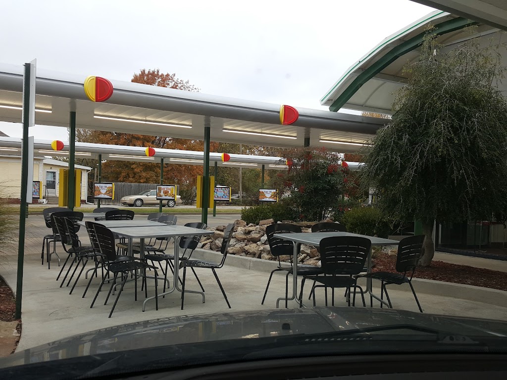 Sonic Drive-In 67357